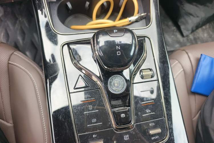 Used BYD Han 2020 DM Four-Wheel Drive Performance Edition Luxury Model