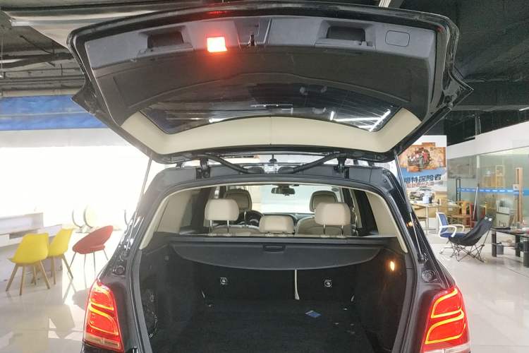 Used Mercedes-Benz GLK-Class 2014 GLK 260 4MATIC Dynamic Model
