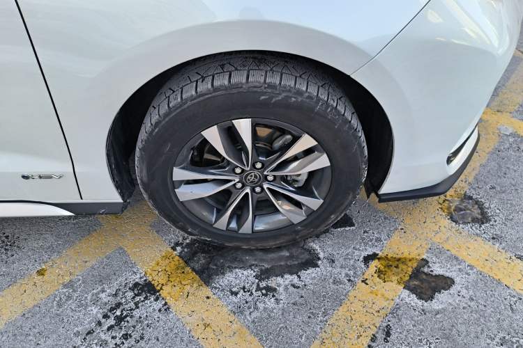 Used Toyota Granvia 2024 2.5L Hybrid Prestige PLUS Four-Wheel Drive Version
