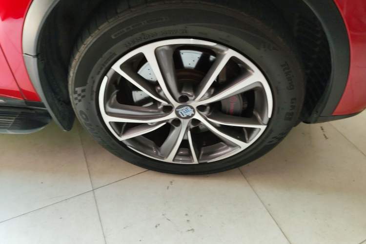 Used BYD Tang New Energy 2018 DM 2.0T All-Wheel Drive Smart Connectivity Luxury Model 7 Seats China V Emission Standard
