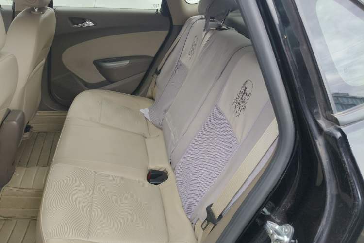 Used Buick GT 2013 GT 1.6L Automatic Fashion Edition Left Rear Seat