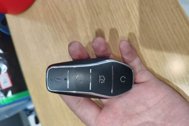 Used BYD Song Pro New Energy 2026 Model DM-i 133KM Progressive Version Vehicle Key