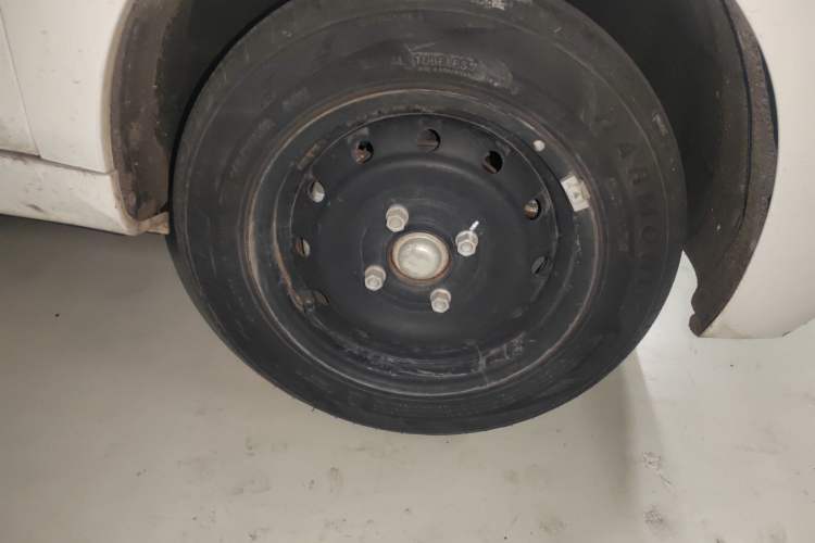 Used Chery QQ Ice Cream 2022 170km Sundae Phosphate Lithium-Ion