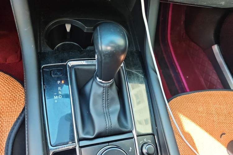 Used Mazda 3 Axela 2020 2.0L Automatic Zhiya Edition Gear Lever