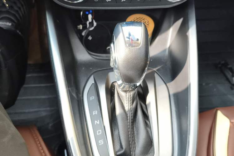 Used Ford Escort 2017 Happiness Edition 1.5L Automatic Fashion Version Gear Lever