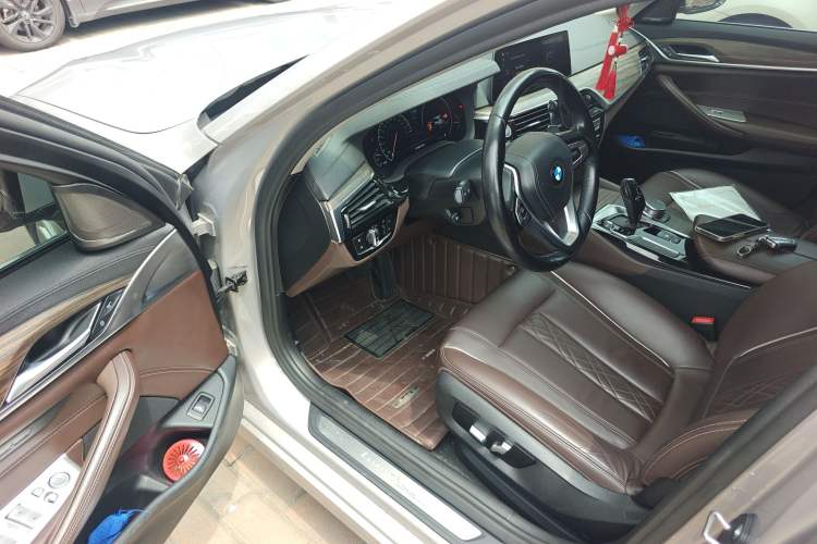 Used BMW 5 Series 2019 530Li Leading Model Luxury Package
