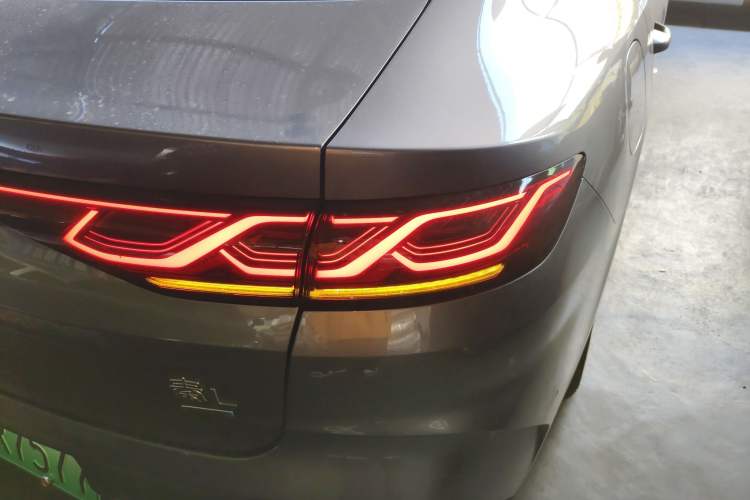 Used BYD Qin L 2025 DM-i Smart Drive 120KM Leading Model Exterior 6