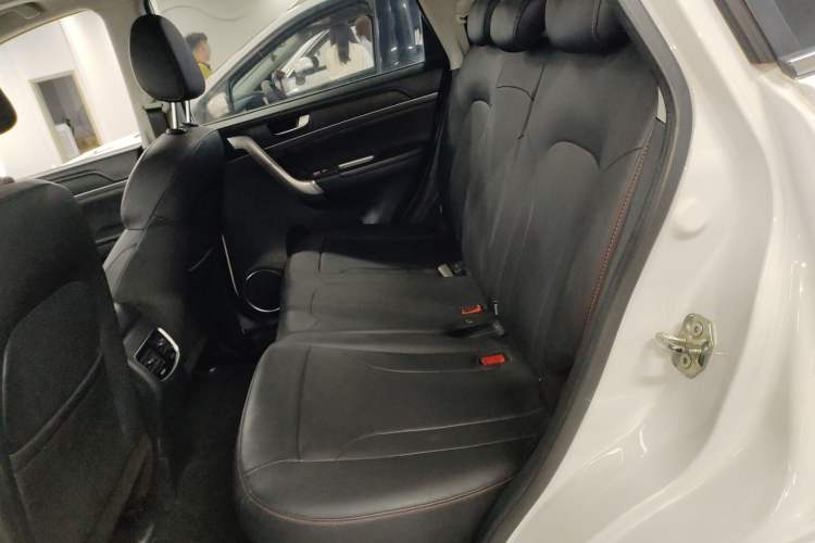 Used Haval M6 2019 1.5T DCT Two-Wheel Drive Value Edition China VI Standard Left Rear Seat