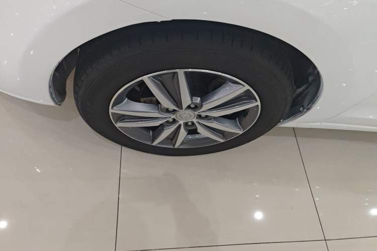 Used CHANGAN Eado 2016 1.6L Automatic Trend Model Left Front Wheel Hub