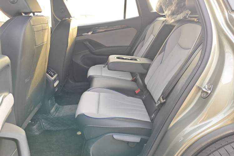 Used Volkswagen Tayron 2025 Tiguan L 380TSI 4Motion Luxury Easy Package