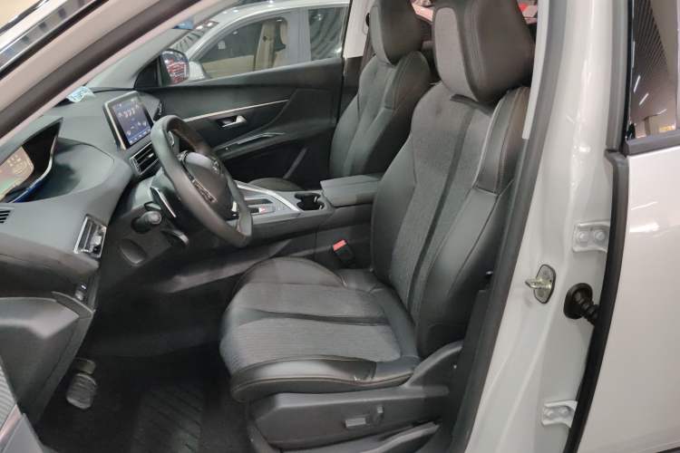 Used Peugeot 4008 2017 350THP Elite Edition Left Front Seat