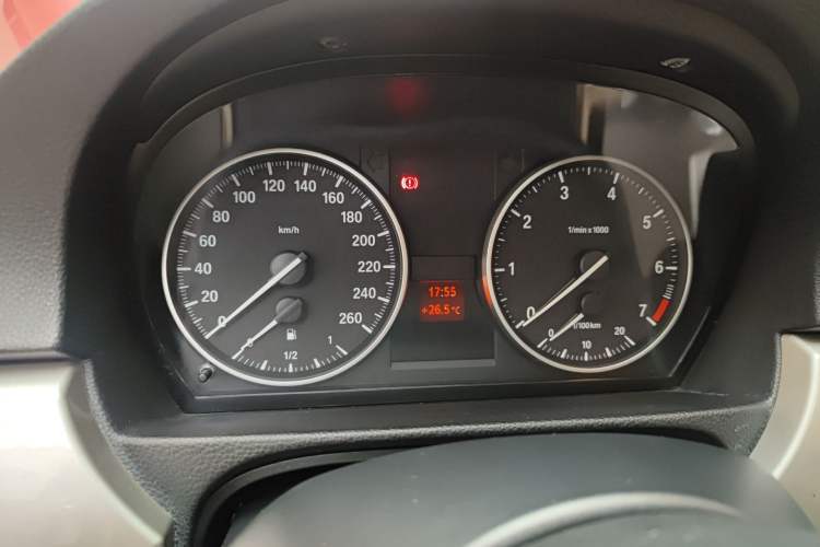 Used BMW 3 Series 2010 320i Luxury Model Instrument Cluster