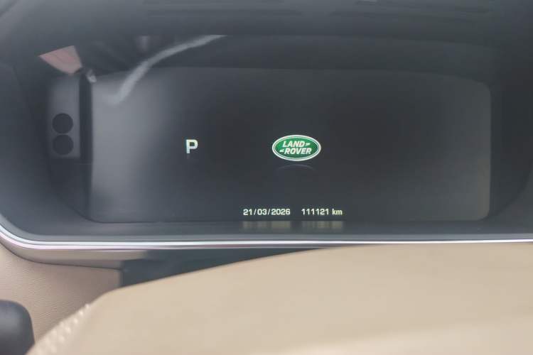 Used Land Rover Range 2016 3.0 SC V6 Vogue Odometer Close Up