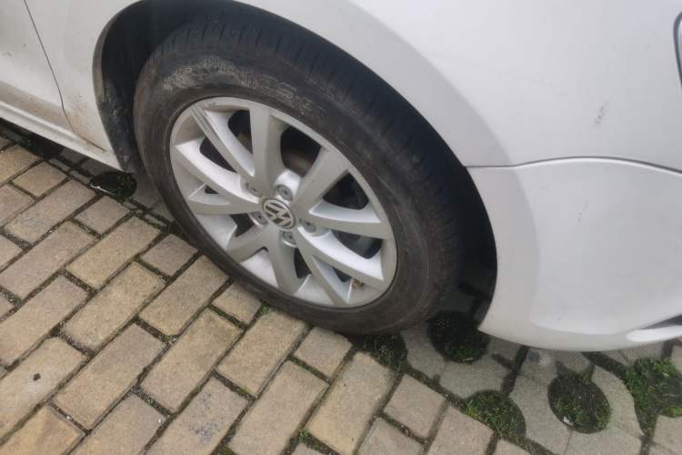 Used Volkswagen Sagitar 2012 1.6L Automatic Comfort Edition