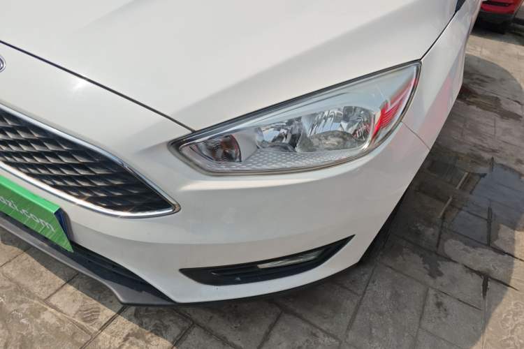 Used Ford Focus 2017 Hatchback 1.6L Automatic Comfort Plus SmartDrive Edition
