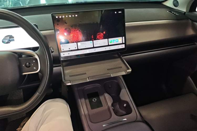 Used Leapmotor C10 2024 210 LiDAR Version Audio And AC Panel