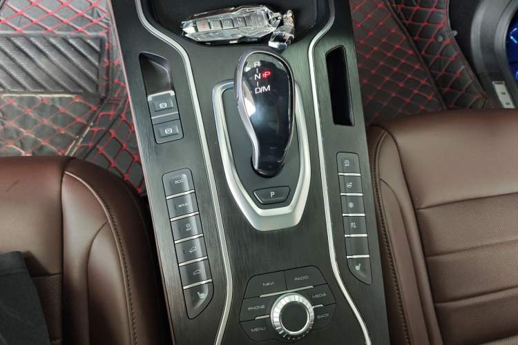 Used Wey VV7 2019 Upgraded Model 2.0T Ultra-Luxury Version China VI Standard