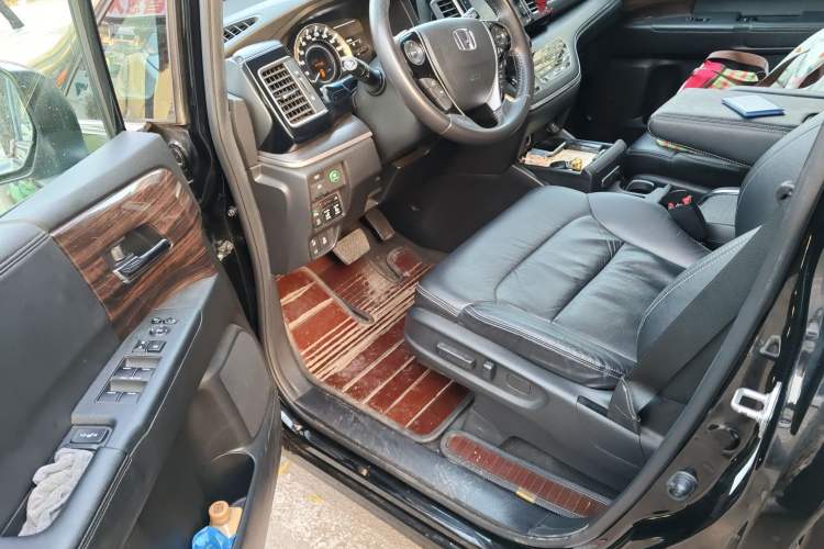 Used Honda Elysion 2016 2.4L Supreme Edition Driver Seat