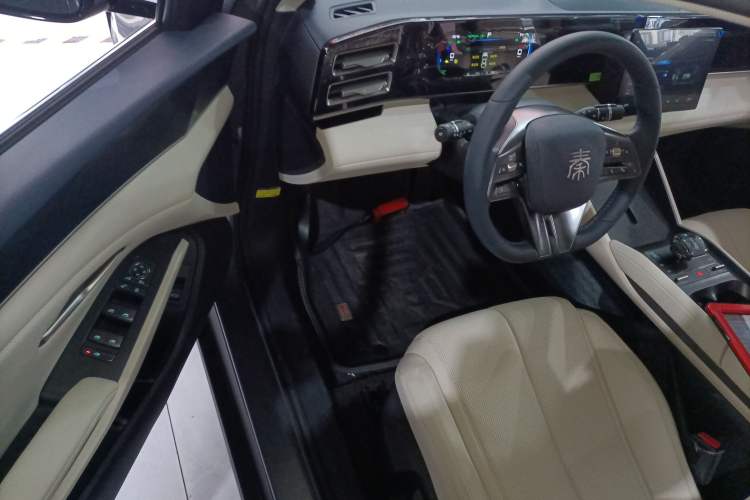 Used BYD Qin L 2024 DM-i 80KM Leading Model