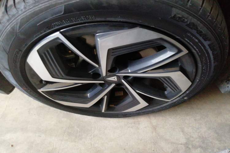 Used Deepal S07 2024 215Max Qiankun Intelligent Driving ADS SE Range-Extended Version
