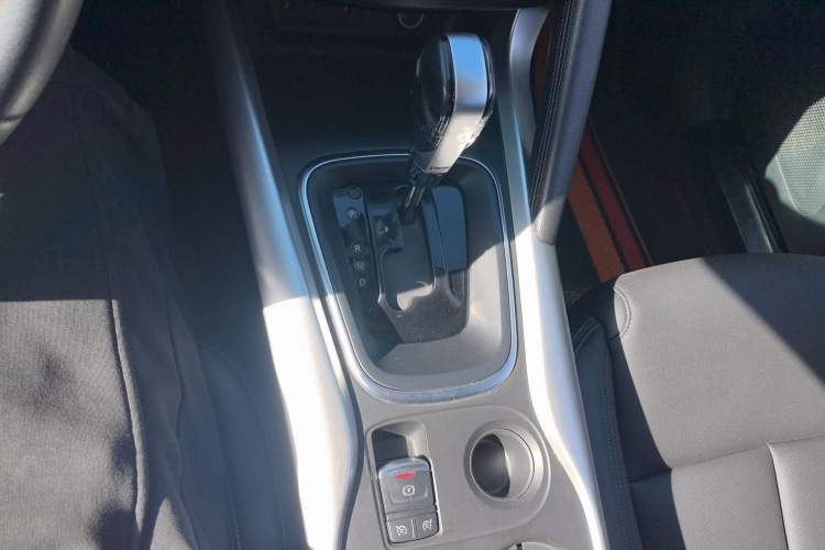 Used Renault Kadjar 2017 2.0L Two-Wheel-Drive Leading Edition
