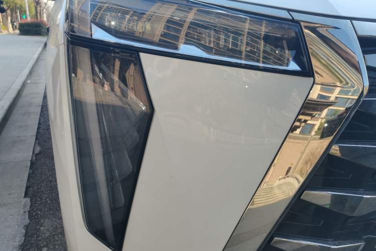 Used GAC Trumpchi Xiangwang M8 2025 Kunkun Series Max Luxury Cabin