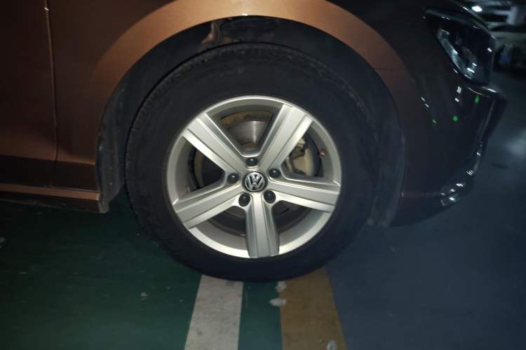 Used Volkswagen Lamando 2015 230TSI Manual Trend Edition