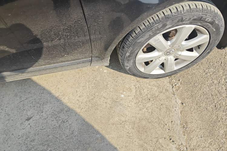 Used Volkswagen Passat 2009 2.0L MFI Automatic Luxury Edition
