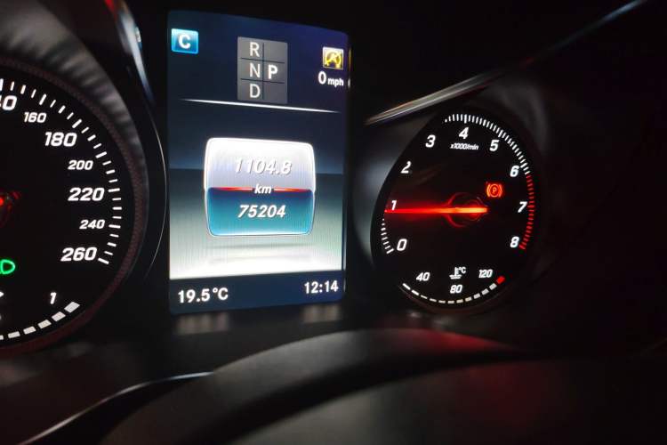 Used Mercedes-Benz C-Class 2017 C 200 Sport Edition Odometer Close Up