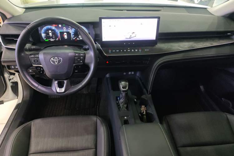 Used Toyota Camry 2024 Dual-Engine 2.5HG Prestige Edition