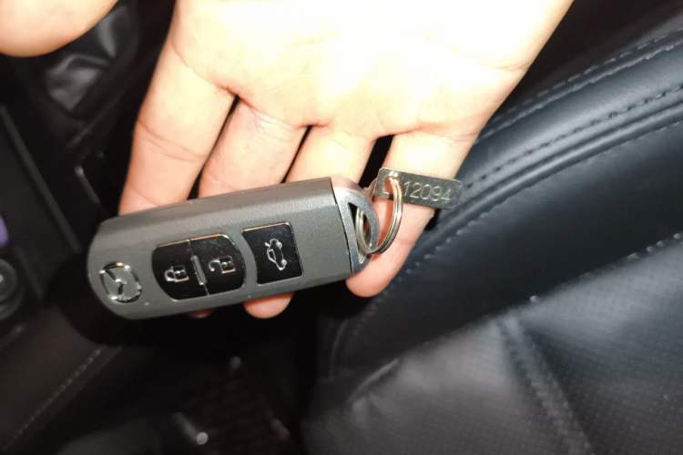 Used Mazda Atenza 2017 2.0L Blue Sky Luxury Edition
