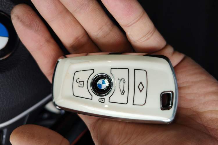 Used BMW 2 Series 2019 225i Convertible Coupe Sports Design Package Interior 1