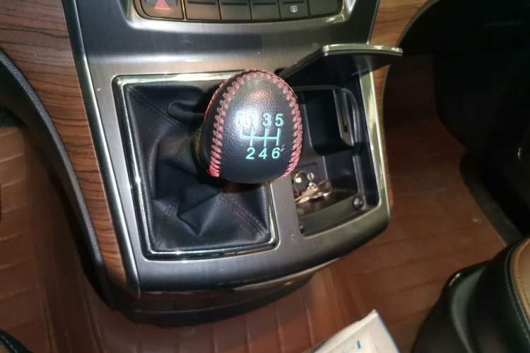 Used FORTHING CM7 2016 2.0T Manual Luxury Edition Gear Lever