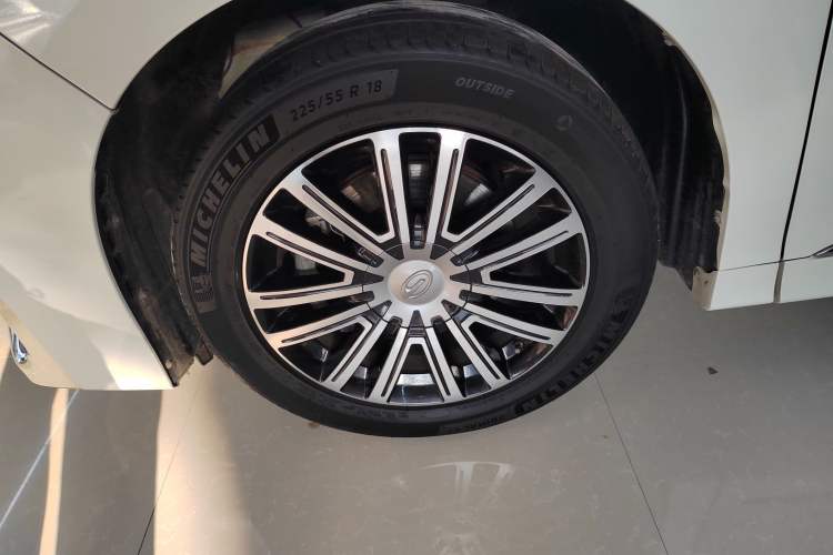 Used GAC Trumpchi M8 2023 Lingxiu Series 390T Prestige Edition Left Front Wheel Hub