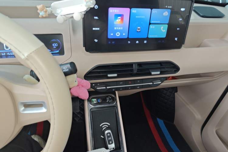 Used Geely Galaxy Panda 2024 200km Panda Kart Audio And AC Panel