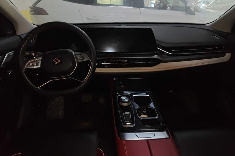 Used SOL QX 2021 300T DCT Luxury Smart Connectivity Version