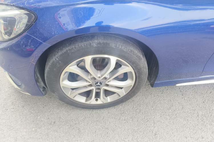 Used Mercedes-Benz C-Class 2017 Restyled C 180 L Fashion Edition Sport Version Exterior 4