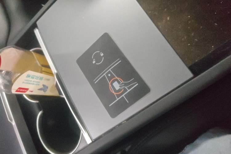 Used Tesla Model 3 2025 Rear-Wheel-Drive Version
