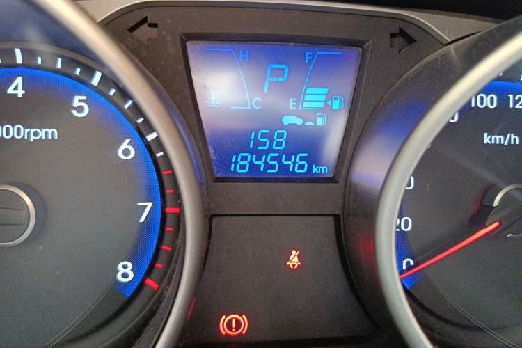 Used Hyundai ix35 2013 2.0L Automatic Two-Wheel Drive Smart GLS China IV Standard