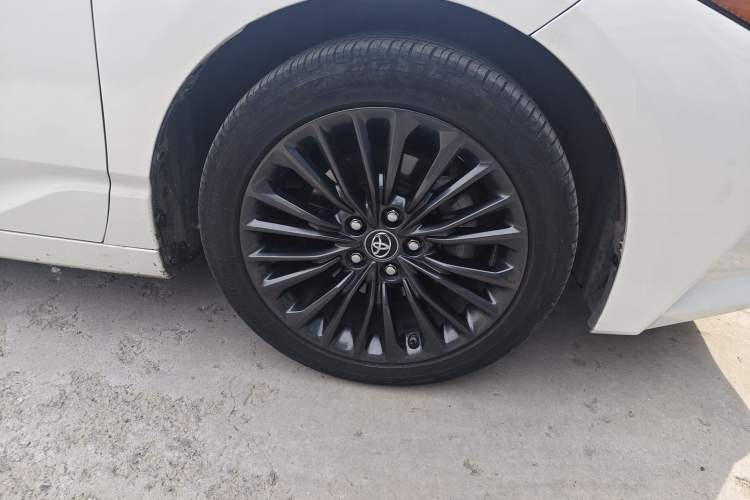 Used Toyota Avalon 2019 2.0L XLE Premium Edition China VI