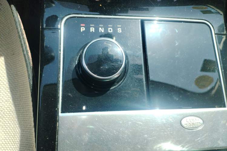 Used Land Rover Range Velar 2018 P380 S Gear Lever