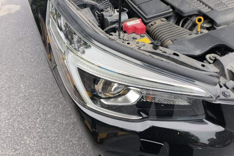 Used Subaru Forester 2021 2.0i e-Boxer Sport Edition with EyeSight Right Front Headlight