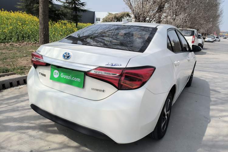 Used Toyota Levin 2017 Revised Dual-Engine 1.8H GS E-CVT Elite Sunroof Version China V Standard
