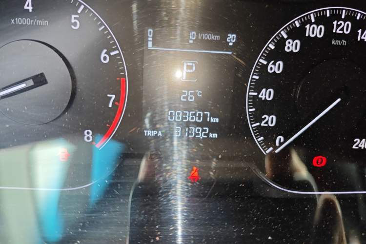 Used Honda Accord 2018 260TURBO Elite Edition China VI Odometer Close Up