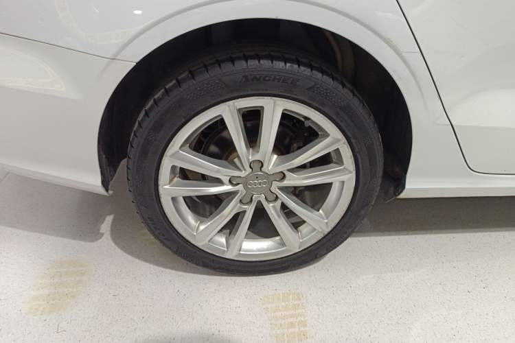 Used Audi A3 2014 Limousine 35 TFSI Automatic Comfort Model
