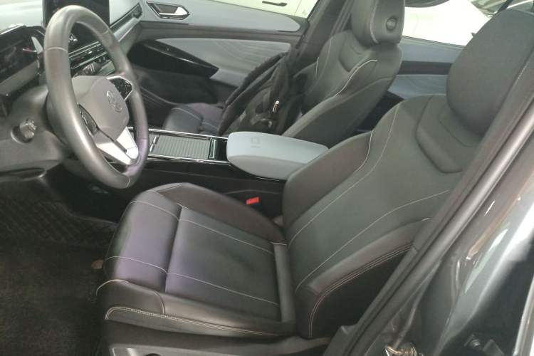 Used Volkswagen ID.4 X 2024 Pure & Smart Edition