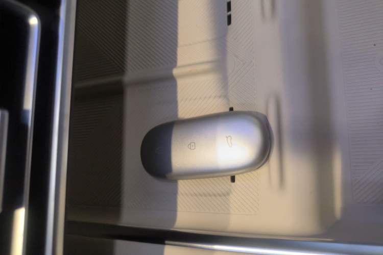 Used Li Auto L8 2025 Ultra Smart Refreshed Edition
