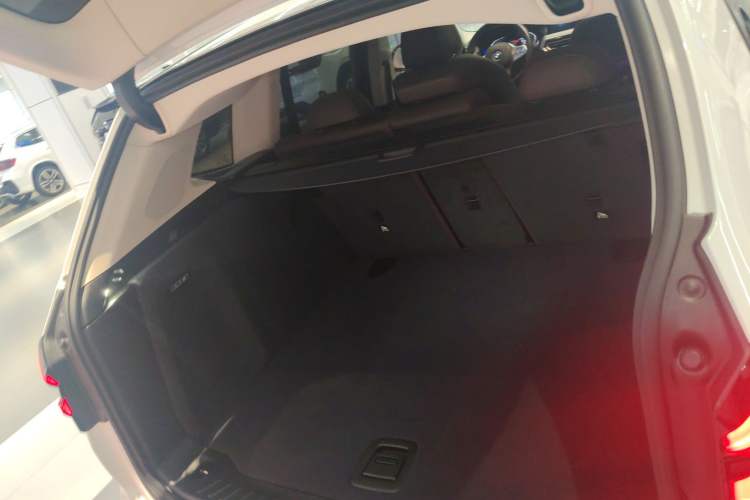 Used BMW iX3 2023 Leading Type
