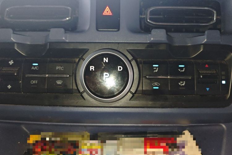 Used SRM New Energy E3 2025 Fudi 310KM Practical Passenger Vehicle