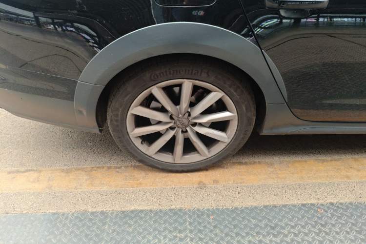 Used Audi A6 2018 3.0T allroad quattro Right Rear Wheel Hub